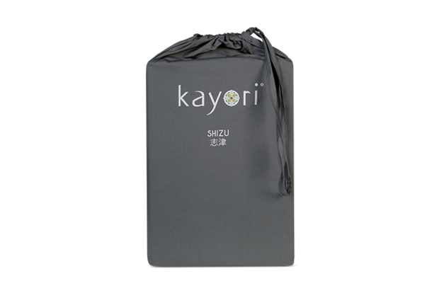 Kayori Shizu perkal hoeslaken