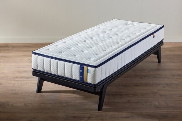 Auping Elite Matras  I Firm 90x210  "Showmodel Oost-Souburg